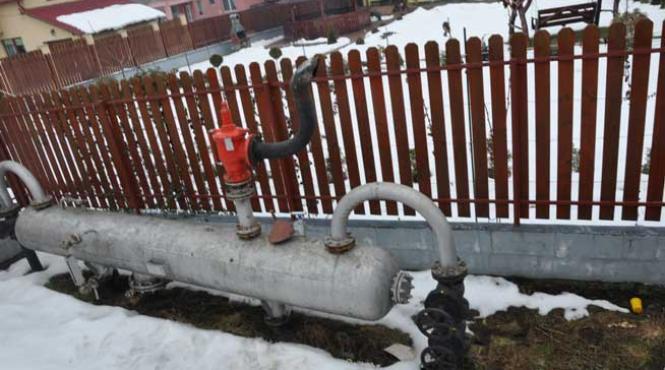 panica la tirgu mures zeci de locuitori au sunat la 112 din cauza unor scapari de gaze la o supapa de langa oras