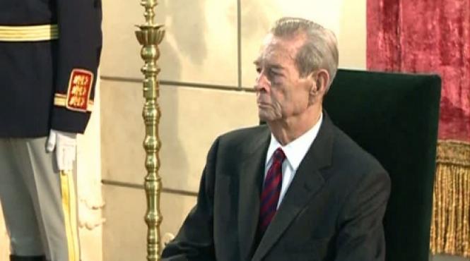 regele mihai chemat in instanta de catre un presupus fiul nelegitim video