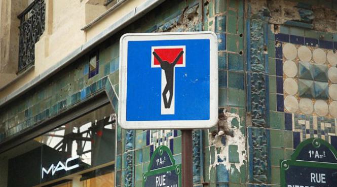 foto un artist a devenit spaima consiliilor din europa