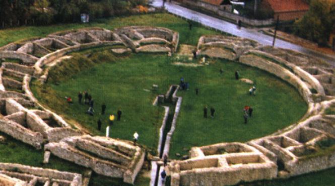 the guardian a realizat topul destinatiilor turistice romanesti ulpia traiana sarmizegetusa sibiu sighisoara