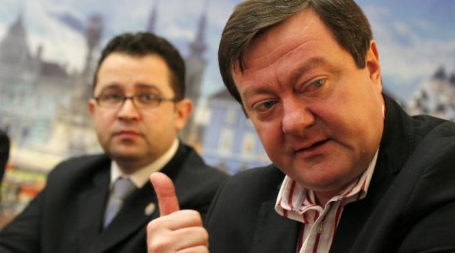 sorin frunzaverde la antena 3 cu traian basescu nu trebuie negociat trebuie sa fie suspendat de parlament