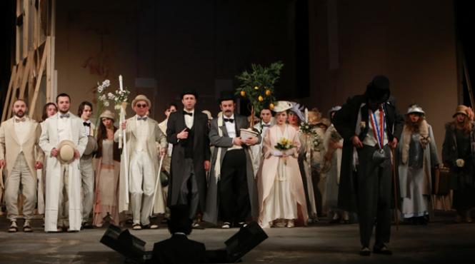 la iasi sambata si duminica premiera celui mai nou spectacol semnat de silviu purcarete palaria florentina