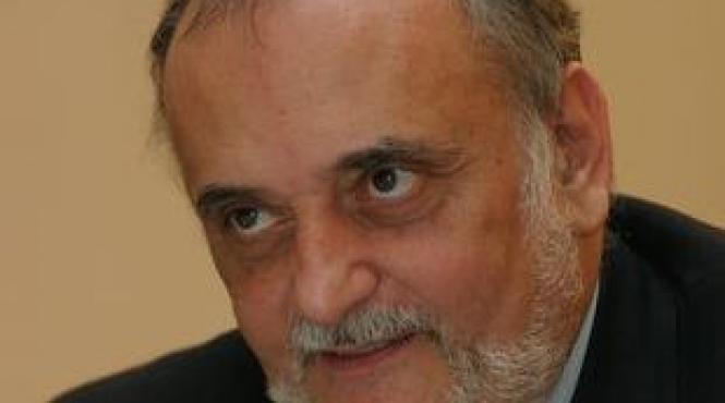 dinu patriciu cere divortul de sotia sa dana rodica intr o cerere depusa la judecatoria sectorului 1