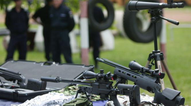 criza a afectat si producatorii mondiali de armament