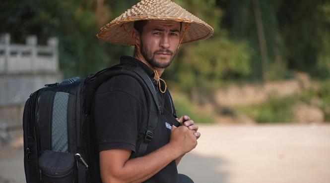 a plecat sa ia paine dar a ajuns in mun ii caucaz parin ii au aflat de la radio