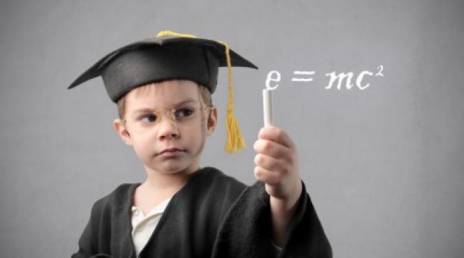 10 ponturi simple sa ai un copil inteligent