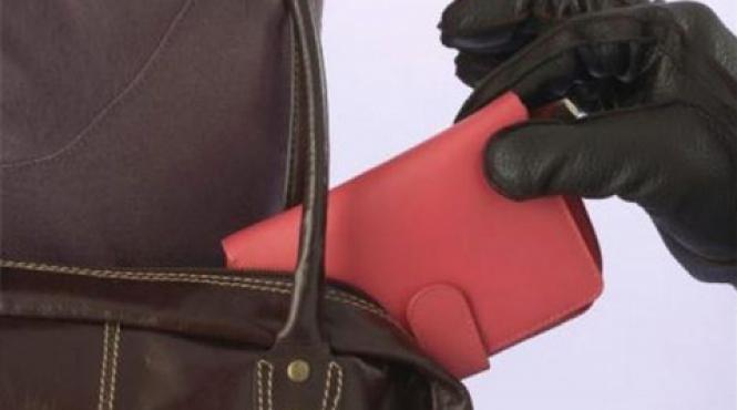 tupeu maxim un hot opera chiar in salile de judecata din tribunalul bucuresti