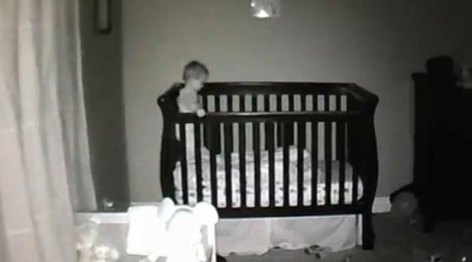 video hilar ce face un baietel de un an si jumatate cand nu vrea sa doarma