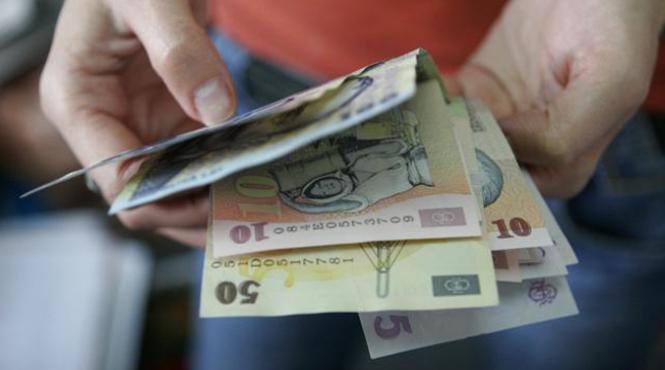 bucurestiul detine 38 din totalul restantelor firmelor si populatiei la banci