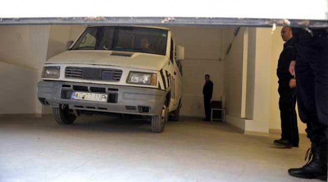 primul termen din procesul secolului cristian cioaca va fi judecat in stare de arest pentru uciderea elodiei