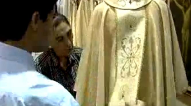 vesmintele viitorului pot fi deja admirate in vitrina casei gammarelli