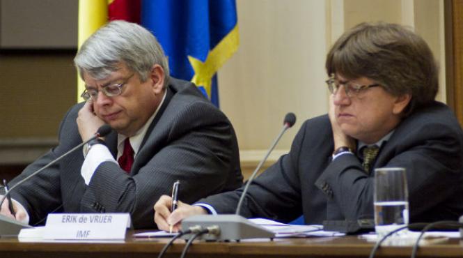 guvernul va solicita fmi demararea discutiilor pentru un nou acord de imprumut