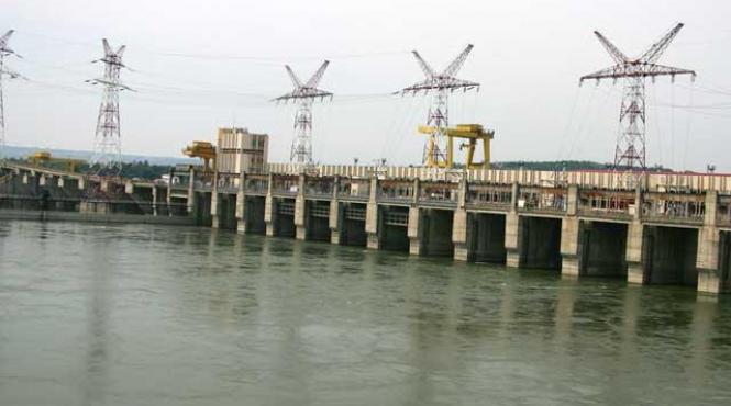 borza prin hidroservuri au fost sifonate 300 de milioane de lei in ultimii trei ani sindicalistii il acuza de incalcarea unui ordin anre