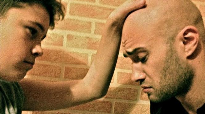 moment emotionant cu mihai bendeac la filmarile teatru tv uite cum comunica de pe scena cu fratele sau