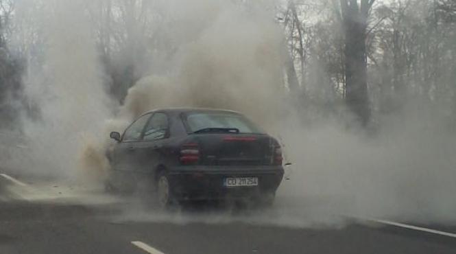 o masina apartinand ambasadei sua la bucuresti a luat foc pe soseaua kisseleff