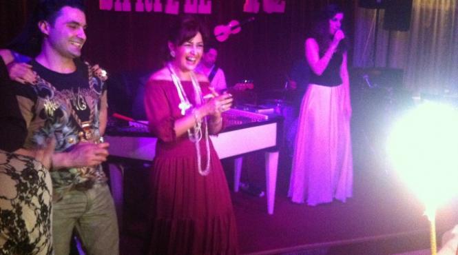 rona hartner petrecere nebuna de ziua ei