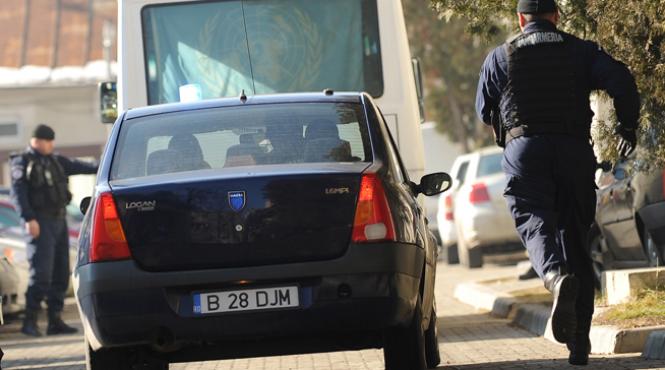 politistii efectueaza 12 perchezitii si doua mandate de aducere in sectorul 5 intr un dosar de proxenetism si prostitutie de lux