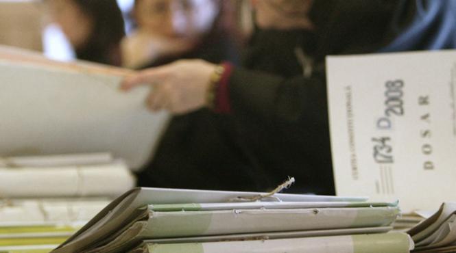 judecatoarele antonela costache si viorica dinu au fost retinute de procurorii dna