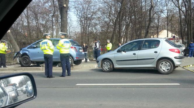 doua oferi e implicate intr un accident spectaculos pe bulevardul kiseleff din capitala