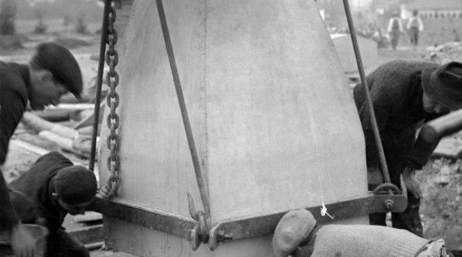 gorjenii indignati poarta sarutului brancusi