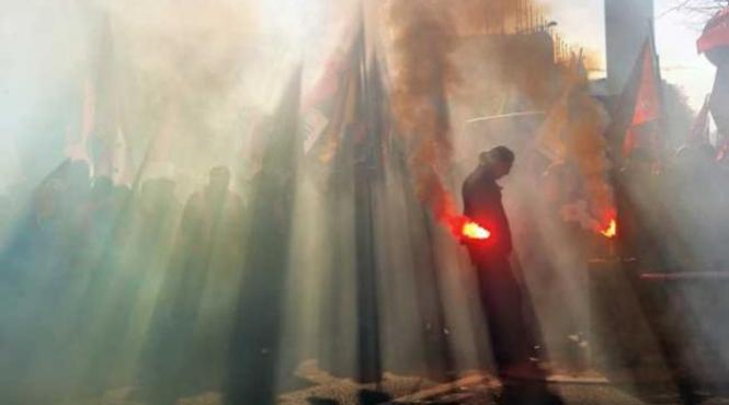 jurnalul unui roman sarac ce sa ceri cand protestezi