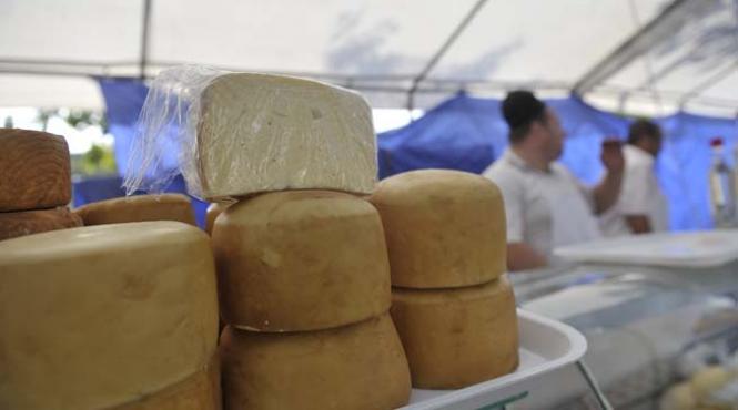 importul de branza al romaniei este de patru ori mai mare decat exportul