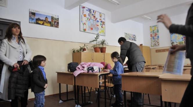 ministerul educatiei a publicat programa scolara pentru anul 2013 2014 vezi ce materii se vor preda la clasa pregatitoare si la clasele i iv