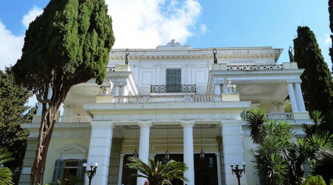 in vizita la imparateasa sissy in corfu