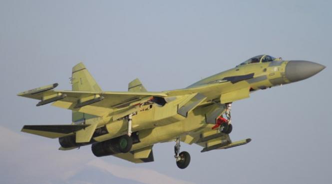 avion militar yemenit prabusit la sanaa intr un cartier rezidential pilotul a murit