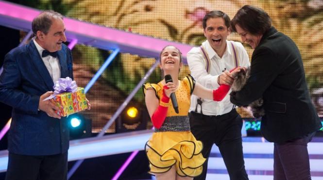 danseaza senzational desi nu vede micuta raluca spectacol incredibil pe scena next star in deseara de la 20 30 la antena 1