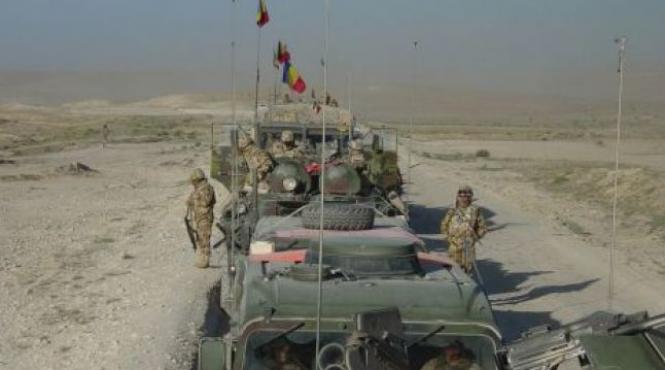 patru militari romani raniti in afganistan