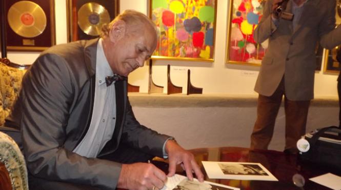 gheorghe zamfir decorat cu ordinul republicii la chisinau