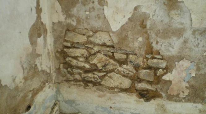 noua casa i a schimbat viata pentru totdeauna descoperirea incredibila facuta de un un barbat in timp ce schimba tevile