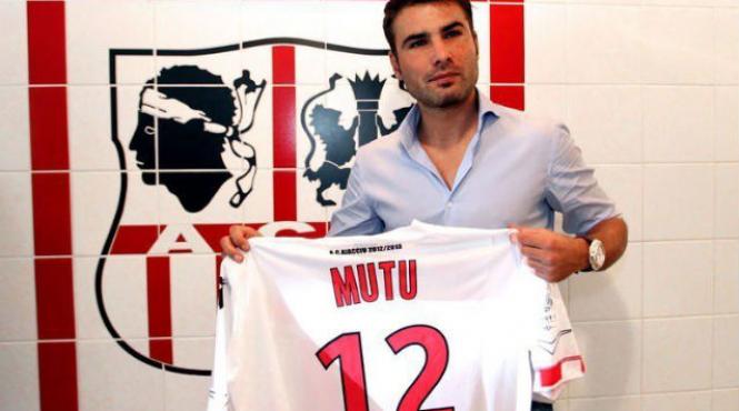 adrian mutu are trei oferte din hexagon ce echipe si l doresc pe atacantul roman