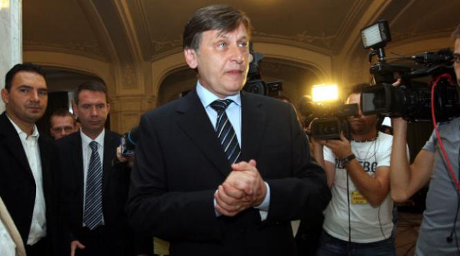 crin antonescu toti presedintii au fost alesi cu votul a 25 dintre romani