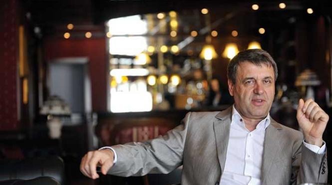 cine este taticul roboscanului mandria romaneasca de la geneva