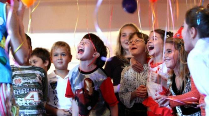 ziua internationala a copilului guvernul ministerul de interne isi deschid portile pentru cei mici