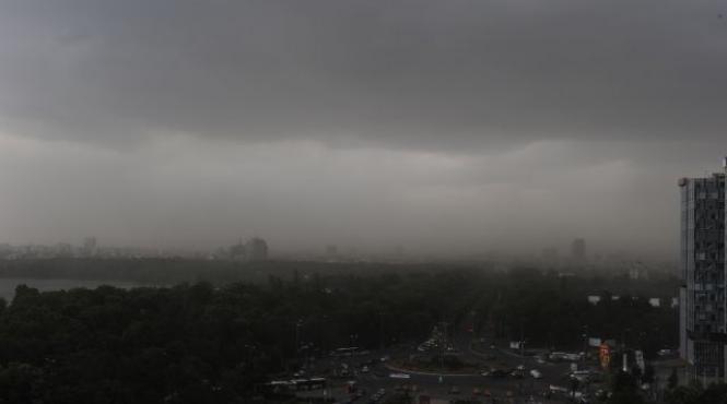 avertizare meteo de furtuni grindina si descarcari electrice in 5 judete vezi zonele vizate