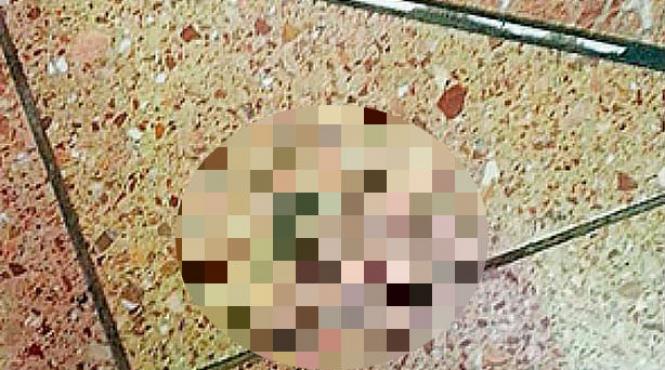 secretul ascuns in dala de marmura ce a descoperit angajatul unui aeroport din sua in sala de asteptare