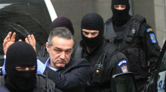 gigi becali ar putea fi eliberat magistratii judeca azi cererea de intrerupere a executarii pedepsei