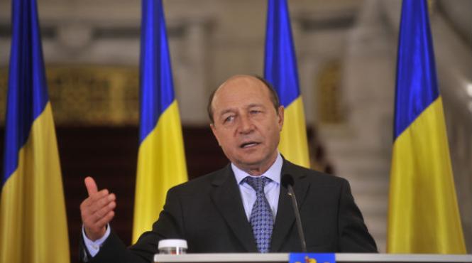traian basescu referedumul meu va fi organizat inaintea celui pentru revizuirea constitutiei