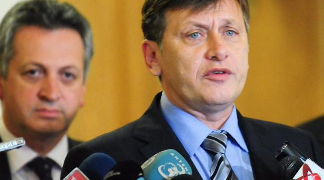 crin antonescu despre relu fenechiu admir puterea cu care si a indeplinit programul ii multumesc in numele pnl