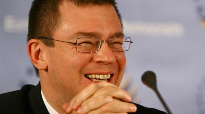 mru asumarea raspunderii guvernului pe regionalizare e o lovitura de stat