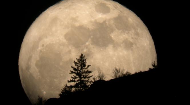 superluna weekend astrul va fi mai mare si mai stralucitor decat in oricare alta noapte din 2013 video