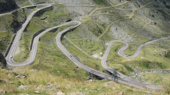 s a redeschis circulatia pe transfagarasan drumul ramane deschis pana pe 31 octombrie