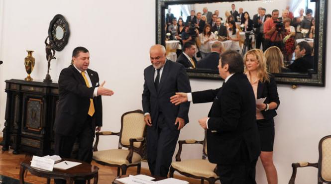 vosganian reprezentanele comerciale private vor face parte din strucrura atasatilor comerciali