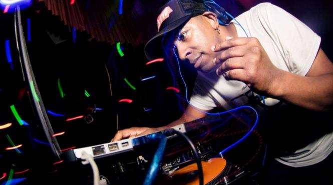 celebrul dj marky taticul d b din brazilia la arena ukf summer reunion