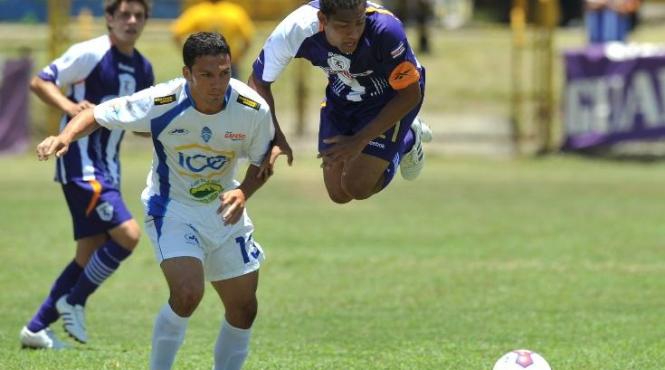 schimb bizar in campionatul de fotbal din costa rica ce a primit o echipa dupa ce a transferat un jucator