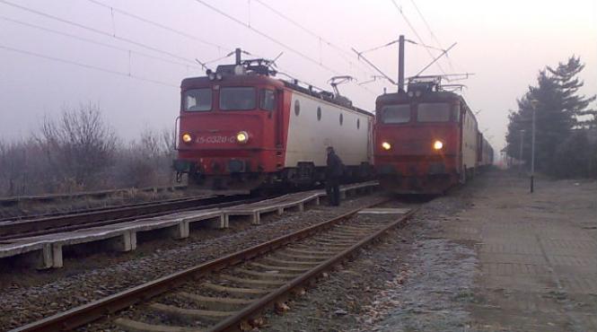 ploaia a blocat circulatia trenurilor in judetul bacau