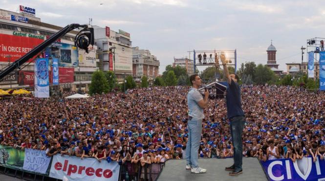 peste 50 000 de oameni au sarbatorit la craiova 8 ani de antena 3